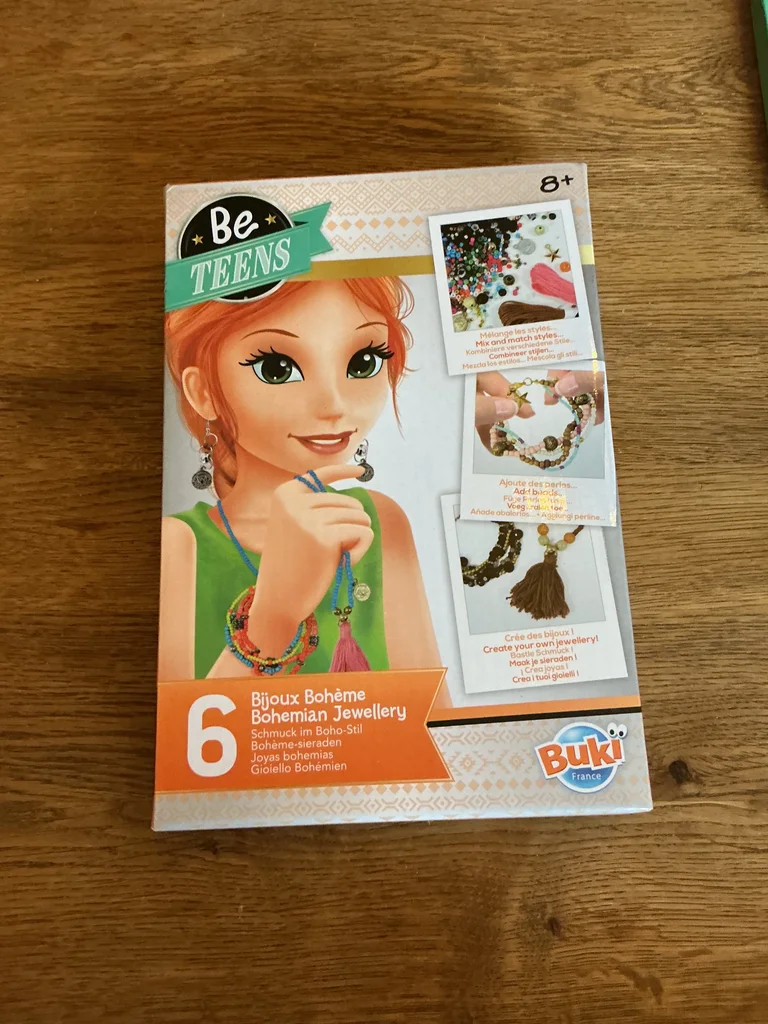 Jeu pour fabriquer 6 bijoux